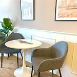 Apartment Happy Place Mit Sonnen-balkon Und Stellplatz Nur 400 M Zum
